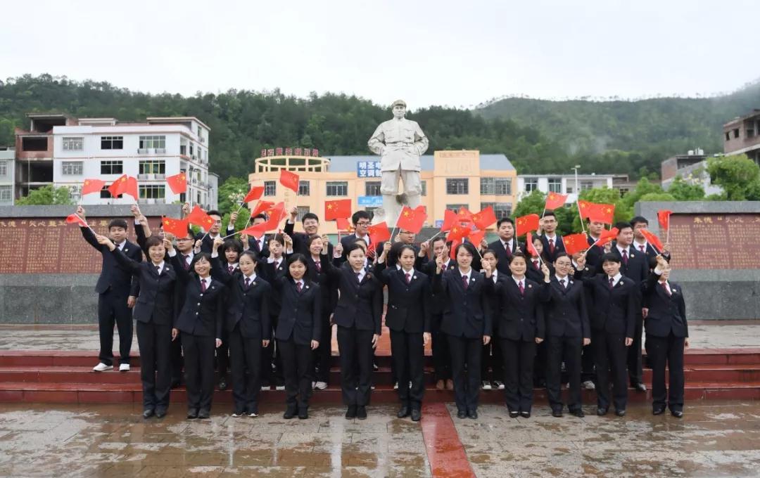 安远检察联合赣州检察举办不忘初心筑梦青春主题活动
